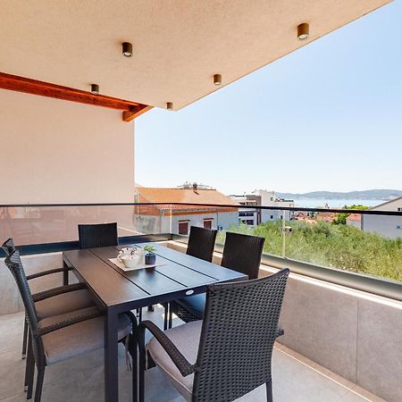 Sea Bay View Apartment - Appartement Avec Piscine Et Magnifique Vue Sur Mer Свети-Филип-и-Яков Экстерьер фото